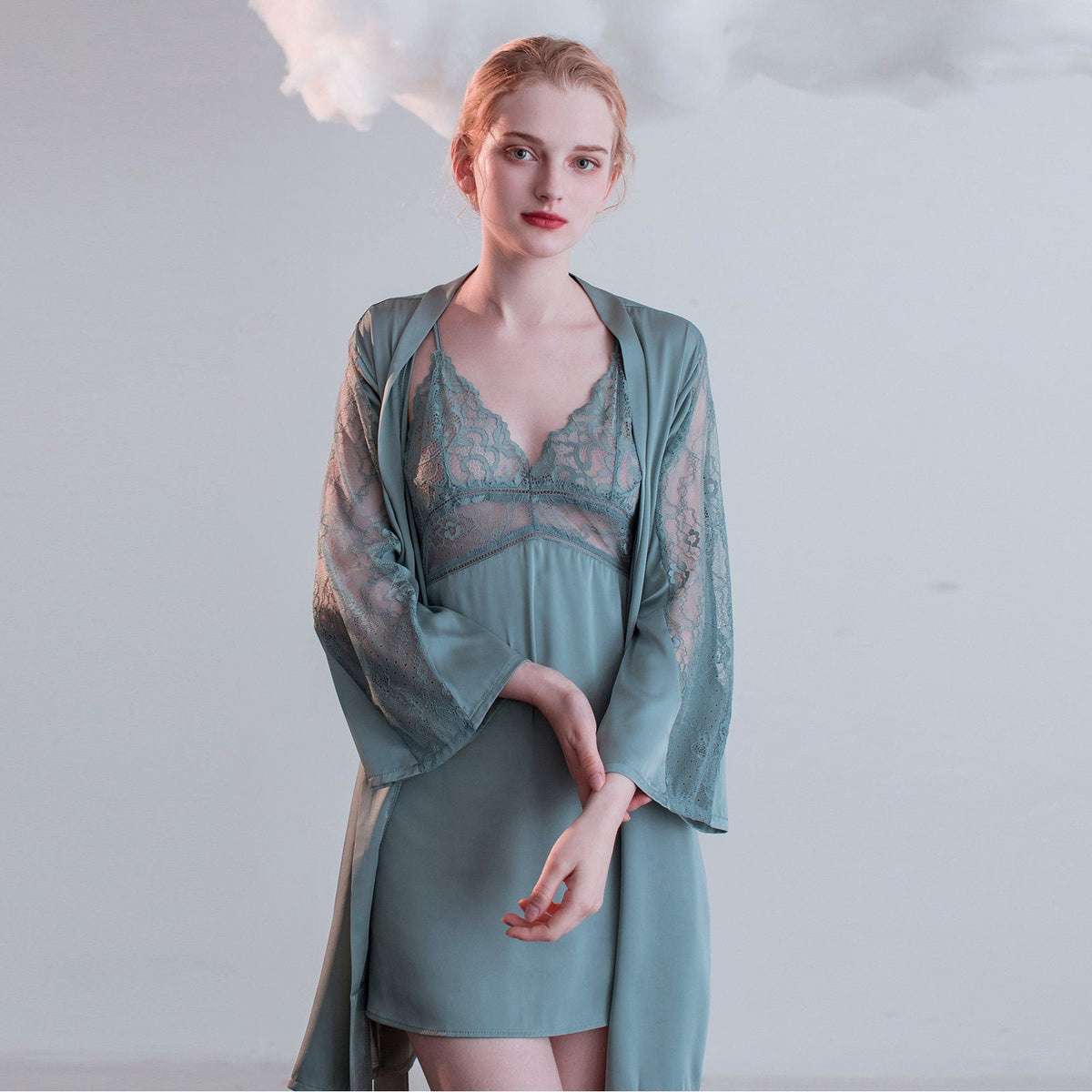 Plus Size Lace Satin Bridal Lingerie Robe Set