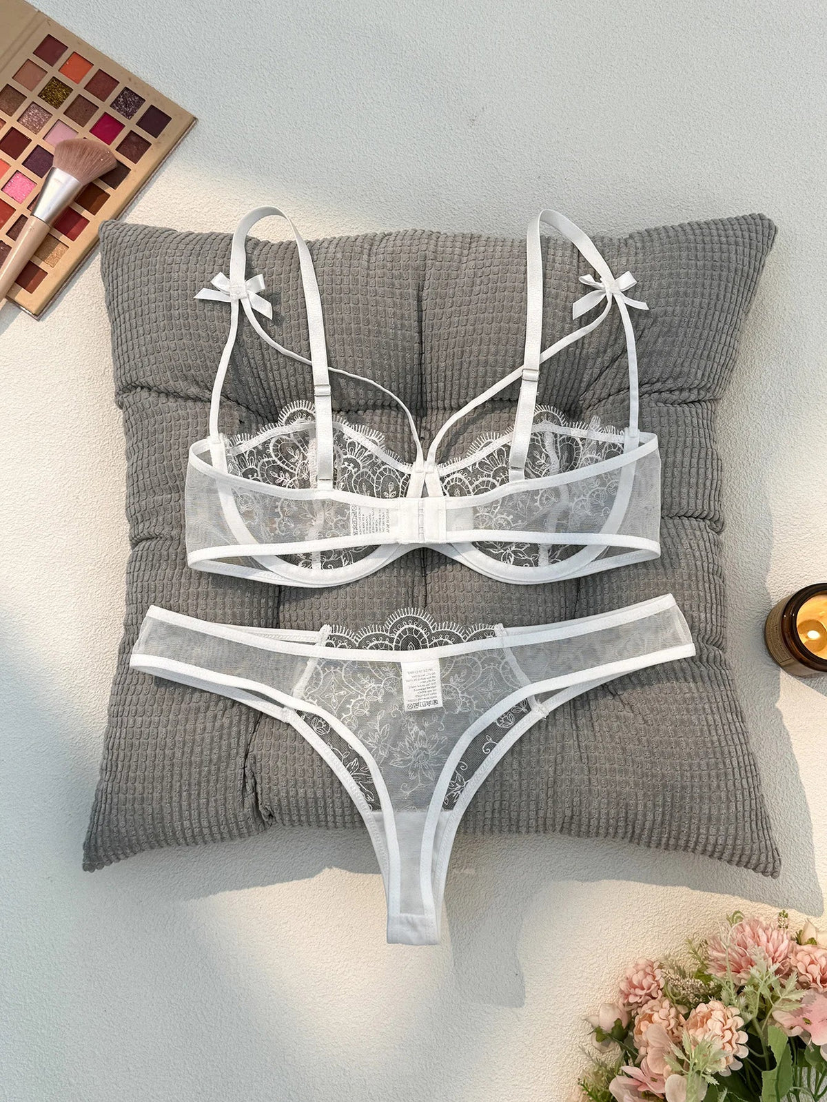 White Sexy Underwear Set, An Experience of Daily Intimate Life That Is Both Pure and Exudes Allure ZA824057