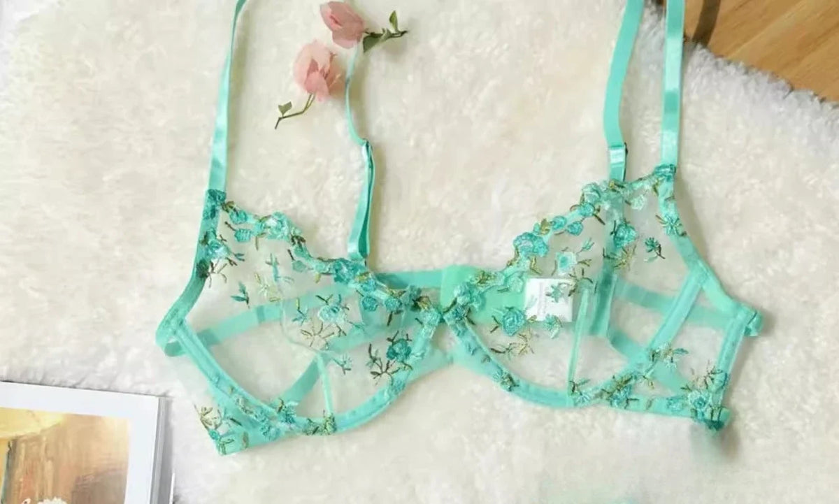 YUQI Sheer Floral Lace Lingerie Bra Set