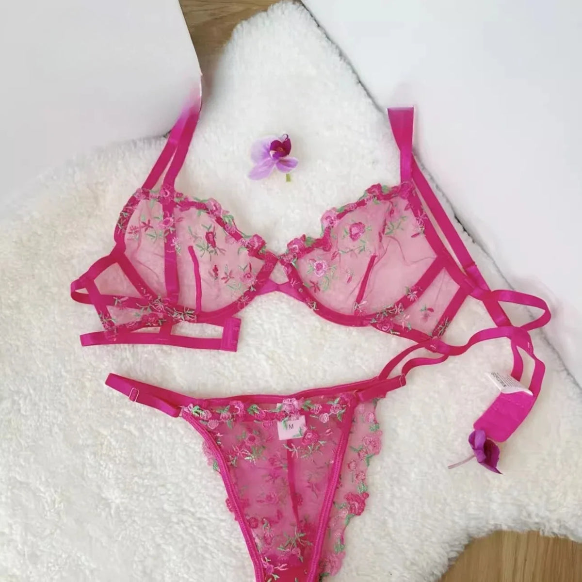 YUQI Sheer Floral Lace Lingerie Bra Set